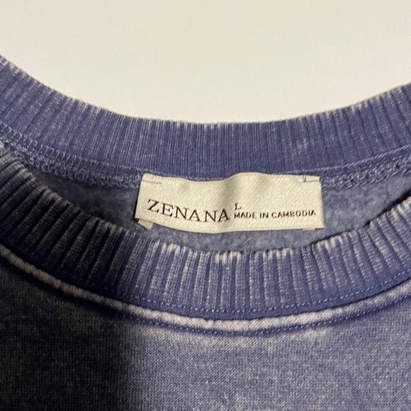 NWOT Zenana Sweatshirt with Pockets! Super soft and comfy! New - Picture 5 of 7
